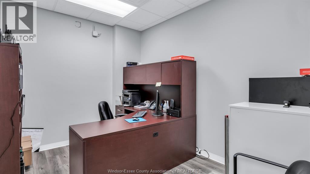 484 Pelissier Street, Windsor, Ontario  N9A 4K9 - Photo 11 - 25029429