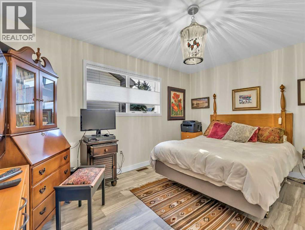 3 Redwood Court Se, Medicine Hat, Alberta  T1B 3Z6 - Photo 22 - A2284639