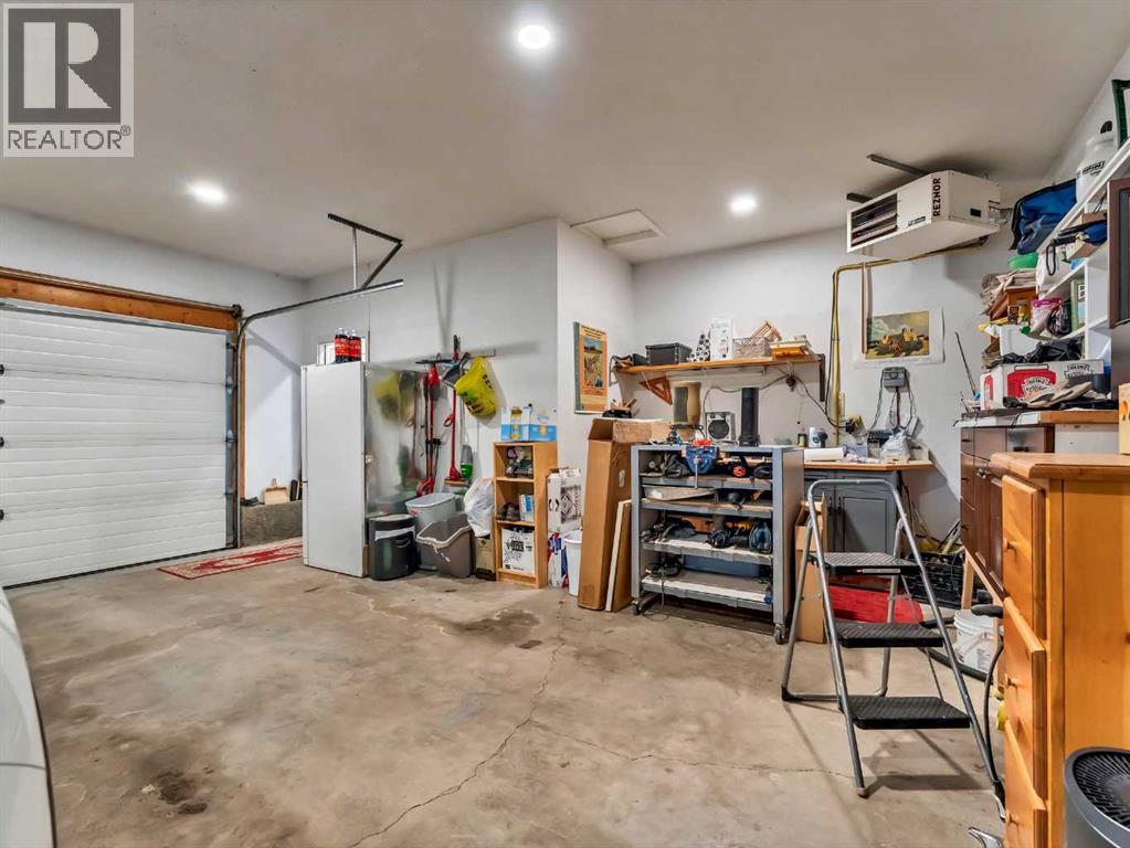 3 Redwood Court Se, Medicine Hat, Alberta  T1B 3Z6 - Photo 42 - A2284639