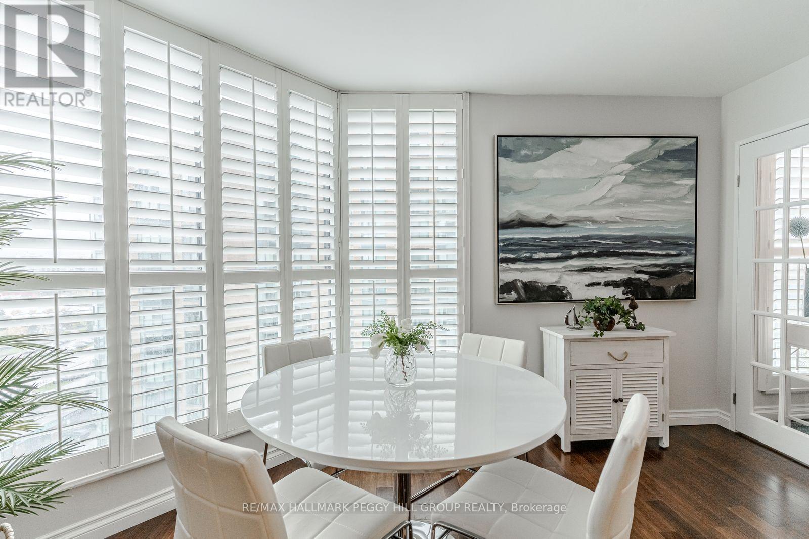 1103 - 150 Dunlop Street E, Barrie (City Centre), Ontario  L4M 6H1 - Photo 5 - S12880696