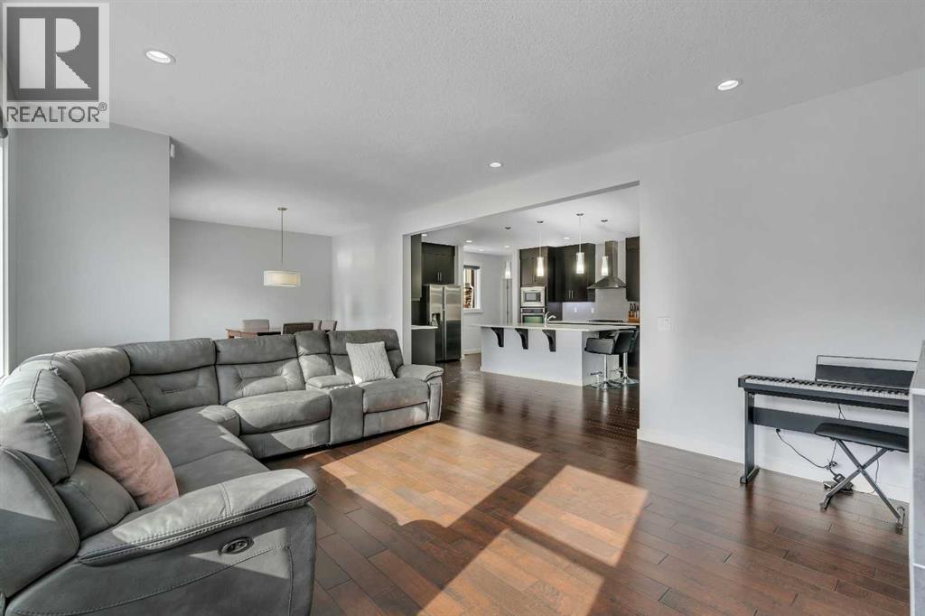 151 Stonemere Green, Chestermere, Alberta  T1X 0S2 - Photo 13 - A2291487