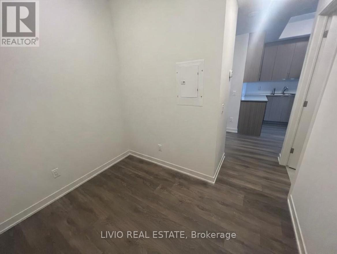 315 - 62 Sky Harbour Drive E, Brampton, Ontario  L6Y 6J2 - Photo 2 - W12880716