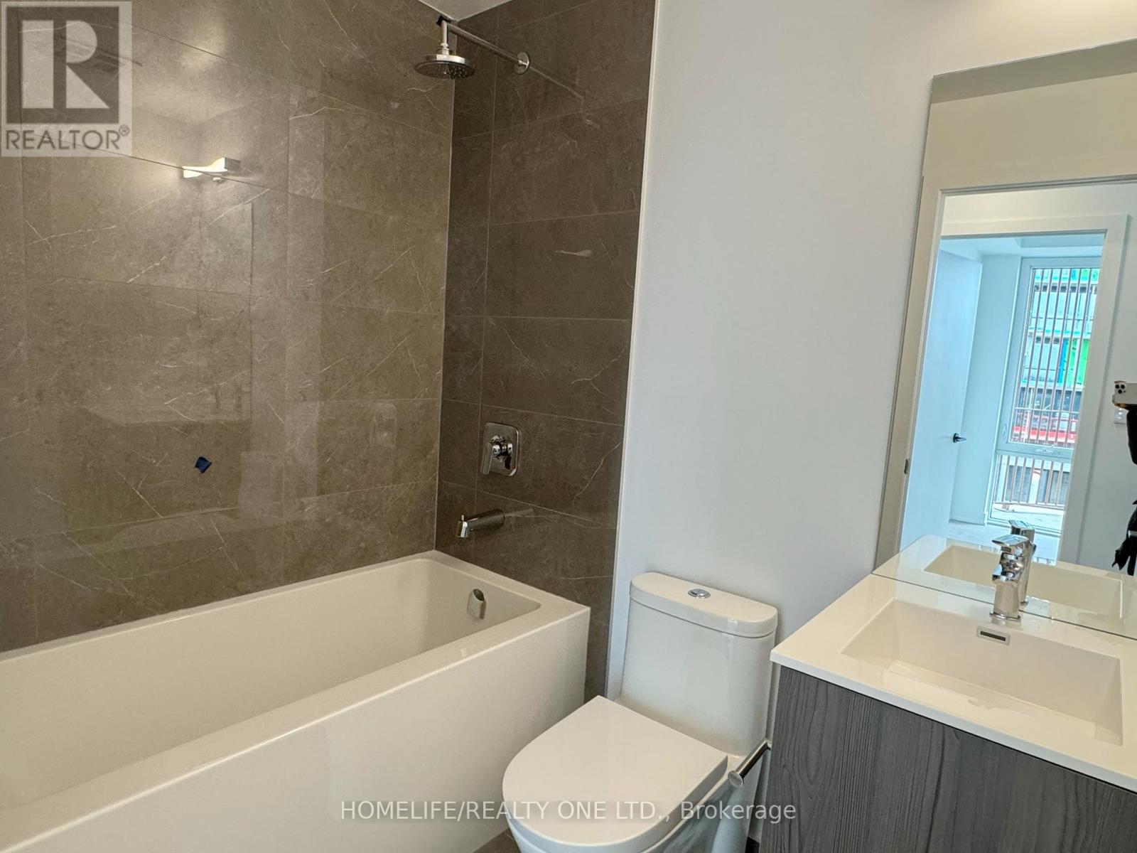 421 - 220 Missinnihe Way, Mississauga (Port Credit), Ontario  L5H 0A9 - Photo 13 - W12880738