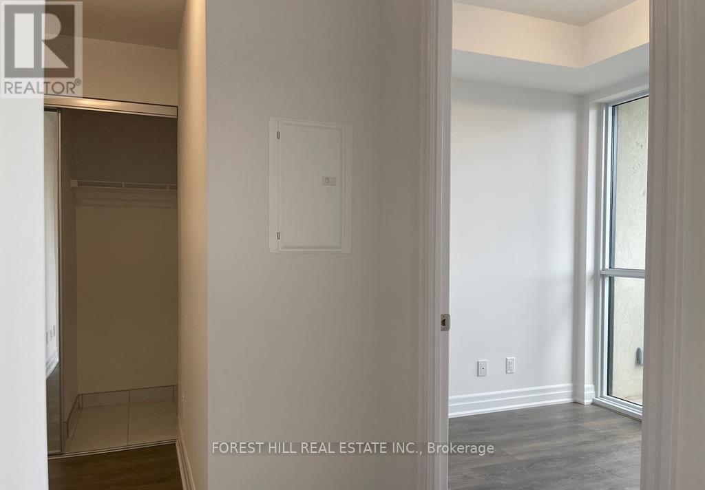 804 - 30 Elm Drive, Mississauga (Fairview), Ontario  L5B 0N6 - Photo 7 - W12880764