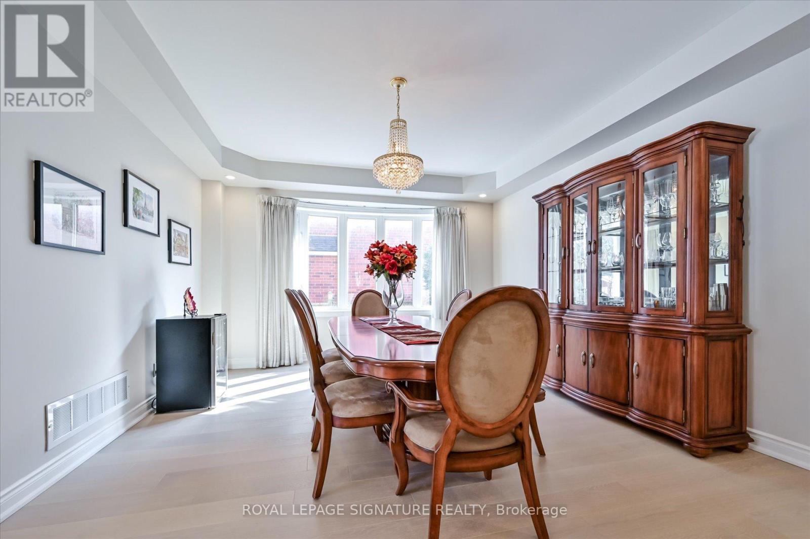 2177 Cashey Drive, Oakville, Ontario  L6H 5M1 - Photo 10 - W12880768