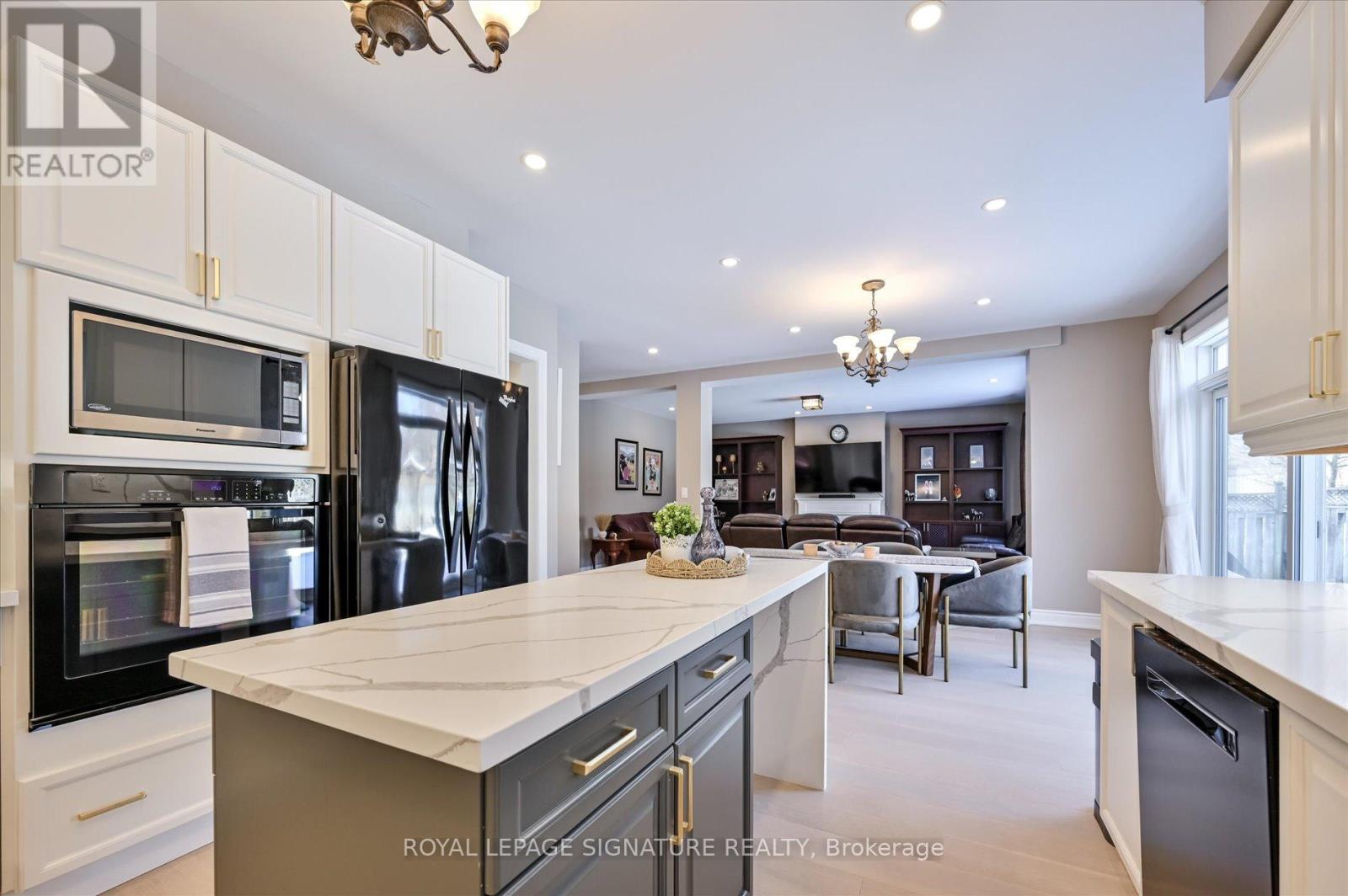 2177 Cashey Drive, Oakville, Ontario  L6H 5M1 - Photo 15 - W12880768