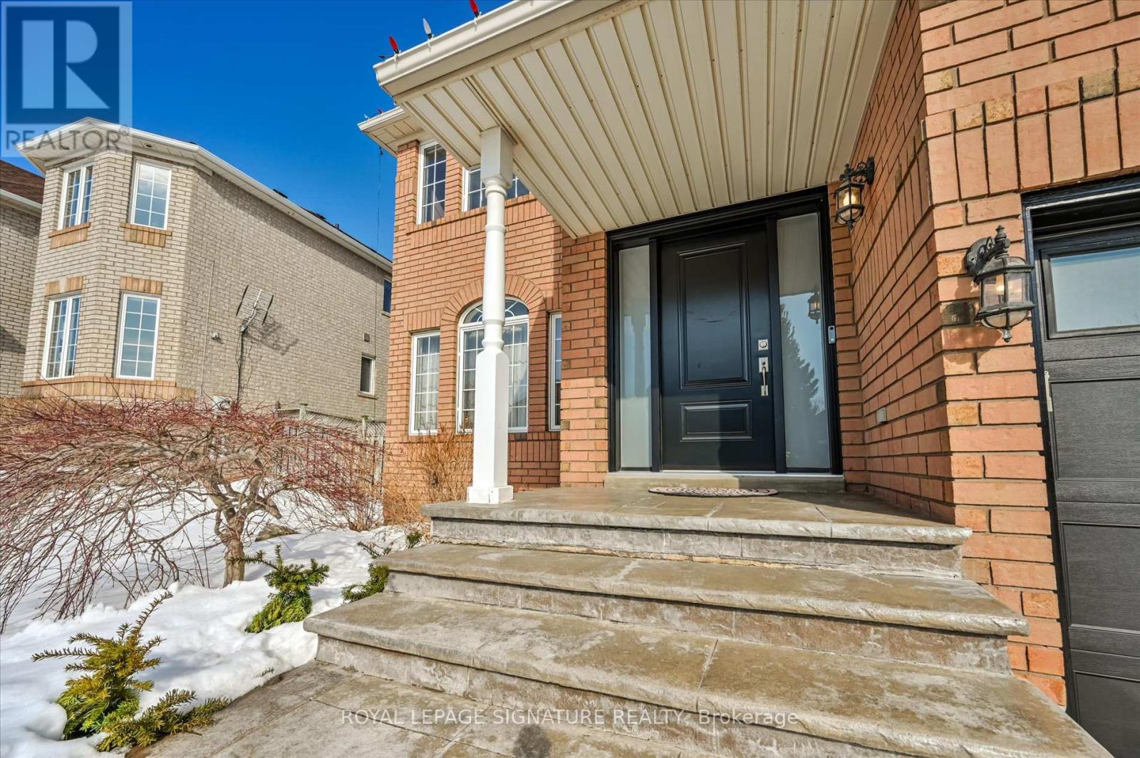 2177 Cashey Drive, Oakville, Ontario  L6H 5M1 - Photo 2 - W12880768