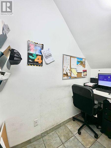 1201 Hurontario Street, Mississauga (Mineola), Ontario  L5G 3H2 - Photo 16 - W12880770