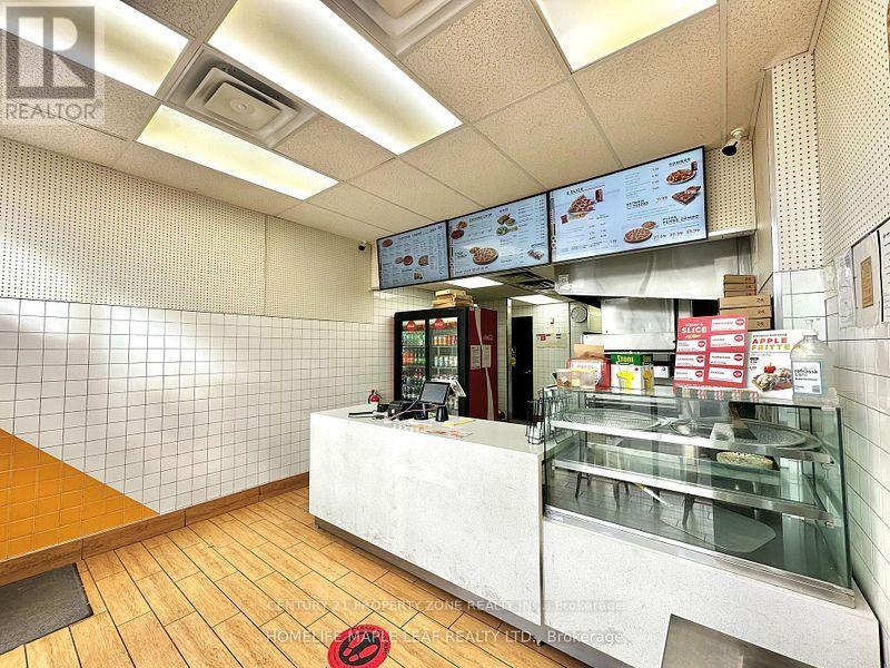 1201 Hurontario Street, Mississauga (Mineola), Ontario  L5G 3H2 - Photo 4 - W12880770