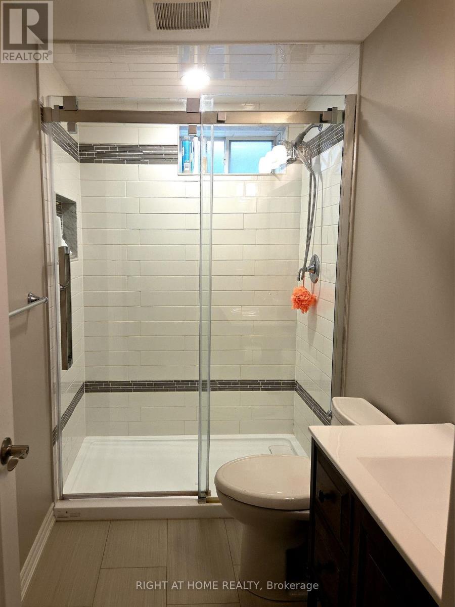 6914 Cordingley Crescent, Mississauga (Meadowvale), Ontario  L5N 4Y8 - Photo 33 - W12880802