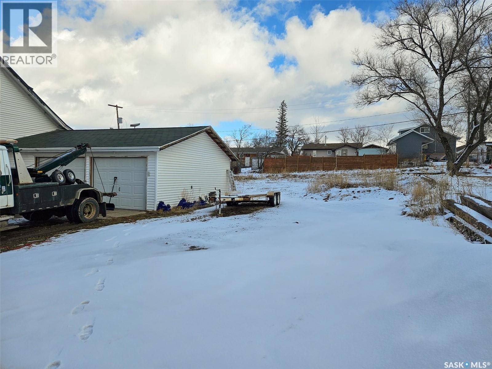 519 Brownlee Street, Herbert, Saskatchewan  S0H 2A0 - Photo 24 - SK030336