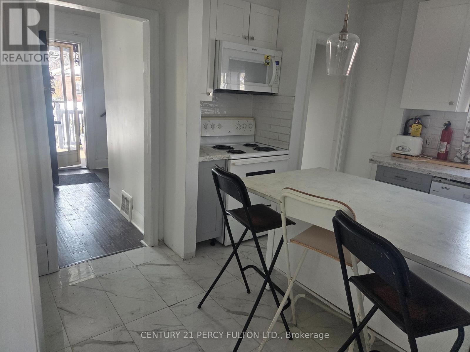 61 Gibbons Street, Oshawa, Ontario  L1J 4Y1 - Photo 3 - E12840682