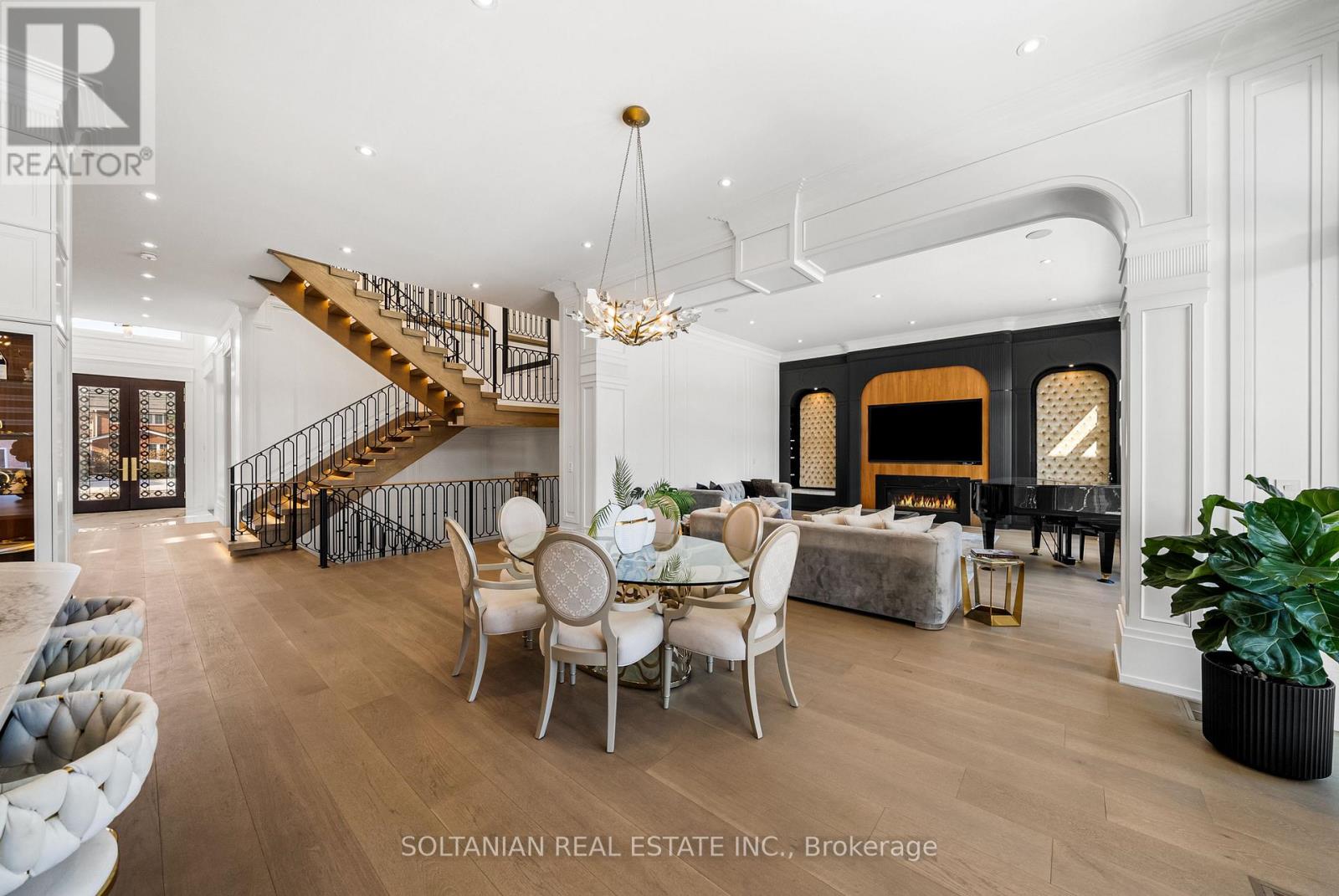 95 May Avenue, Richmond Hill, Ontario  L4C 3S7 - Photo 11 - N12855300