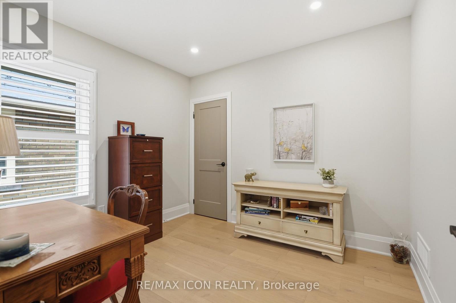 639 Emery Street E, London South, Ontario  N6C 2G3 - Photo 21 - X12880442