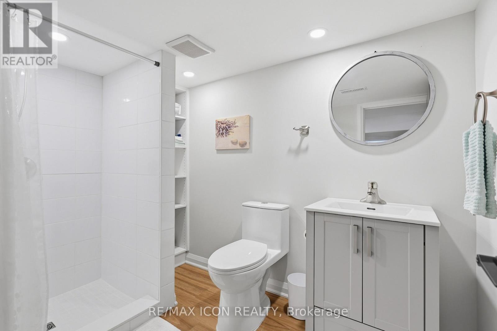 639 Emery Street E, London South, Ontario  N6C 2G3 - Photo 32 - X12880442