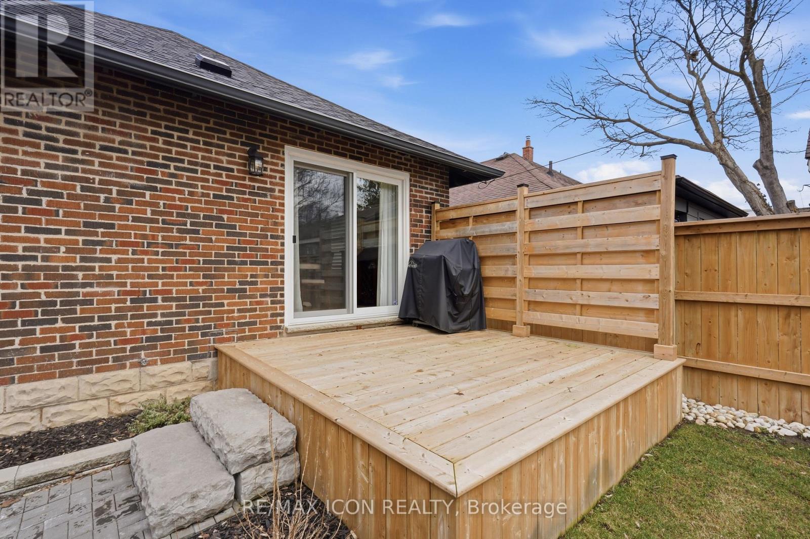 639 Emery Street E, London South, Ontario  N6C 2G3 - Photo 35 - X12880442