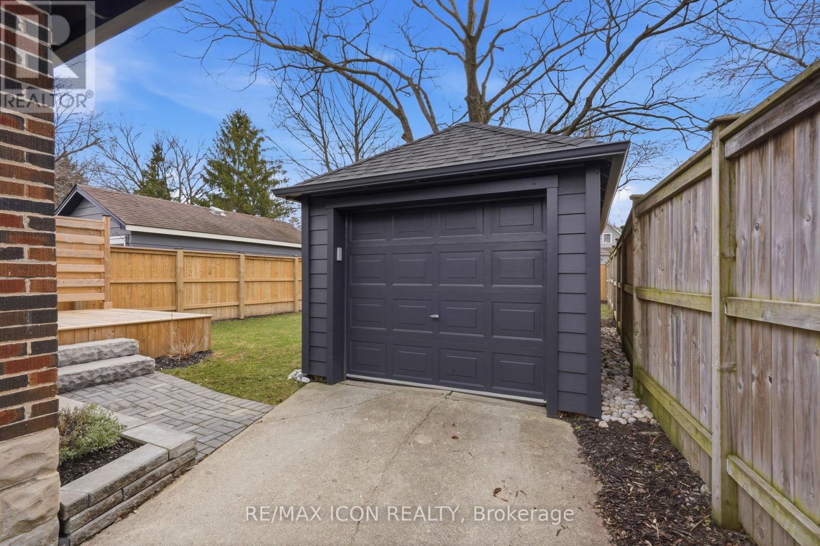 639 Emery Street E, London South, Ontario  N6C 2G3 - Photo 40 - X12880442