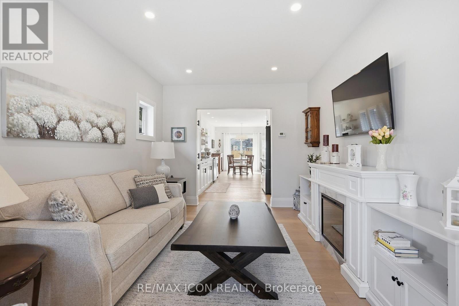 639 Emery Street E, London South, Ontario  N6C 2G3 - Photo 8 - X12880442