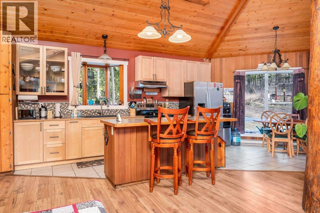 1665 Enderby Mabel Lake Road, Enderby, British Columbia  V0E 1V5 - Photo 7 - 10378918