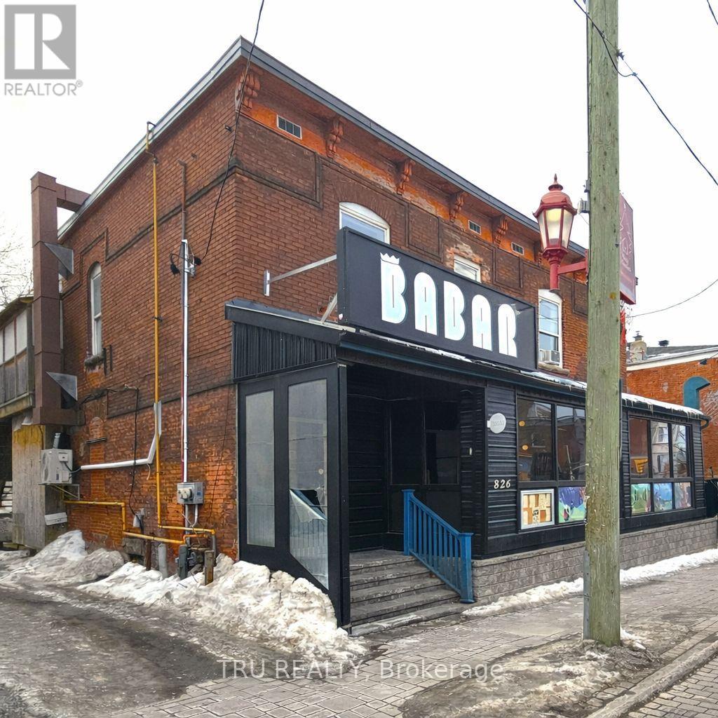 826 SOMERSET STREET W, Ottawa, Ontario