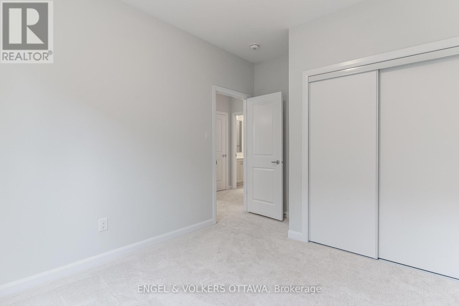 333 Elsie Macgill Walk, Ottawa, Ontario  K2W 0K7 - Photo 37 - X12880698