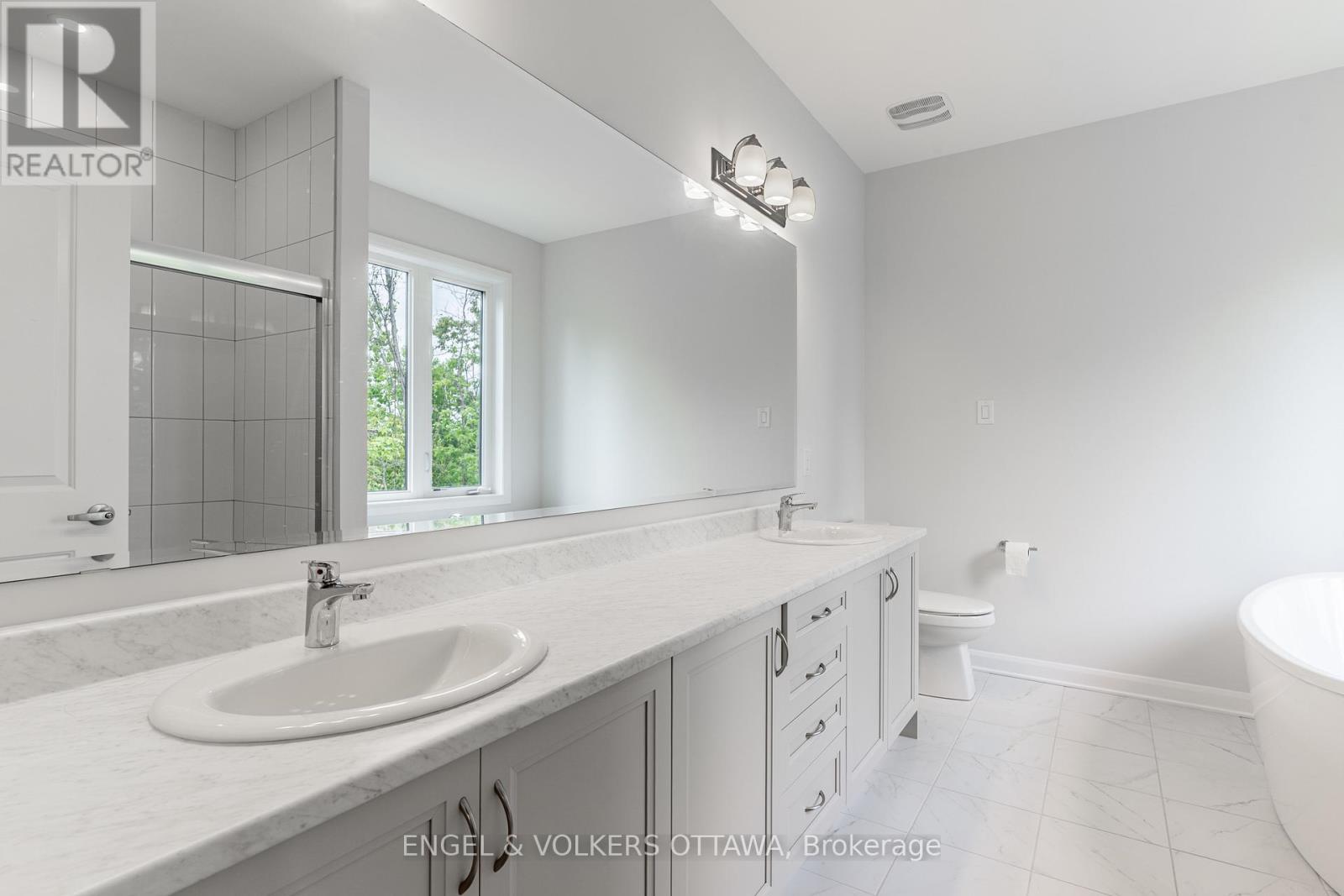 333 Elsie Macgill Walk, Ottawa, Ontario  K2W 0K7 - Photo 32 - X12880698