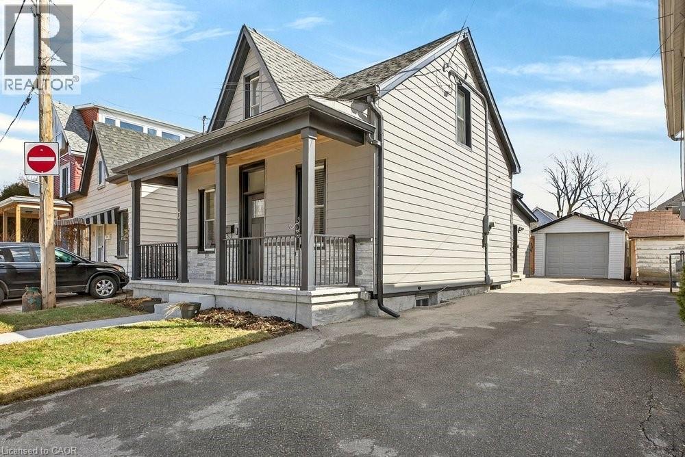 13 Richmond Street, Hamilton, Ontario  L8P 4J3 - Photo 2 - 40812027