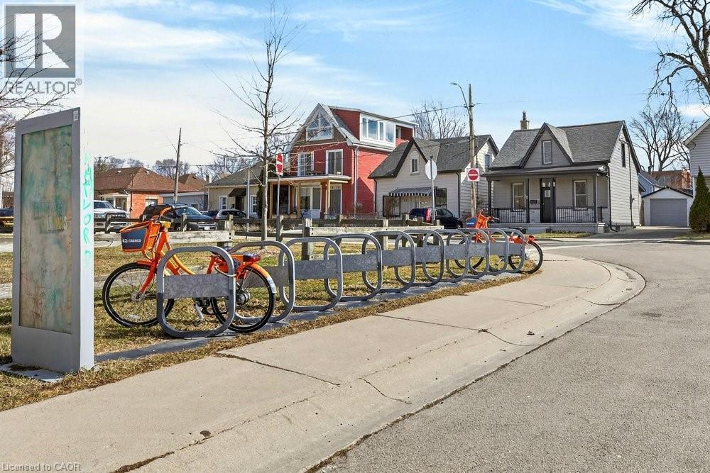 13 Richmond Street, Hamilton, Ontario  L8P 4J3 - Photo 3 - 40812027