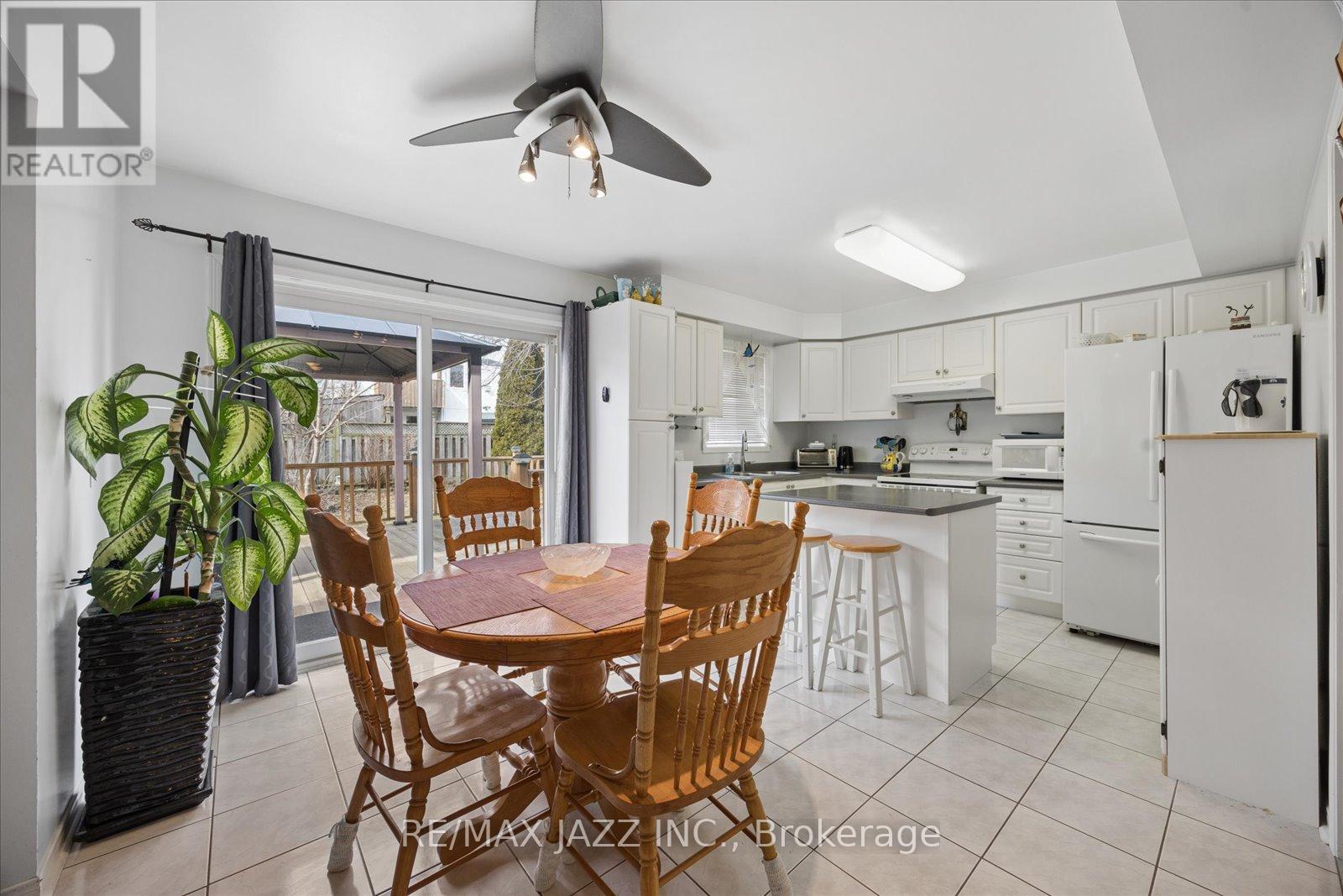 1395 Ashgrove Crescent, Oshawa, Ontario  L1K 2W4 - Photo 5 - E12880896