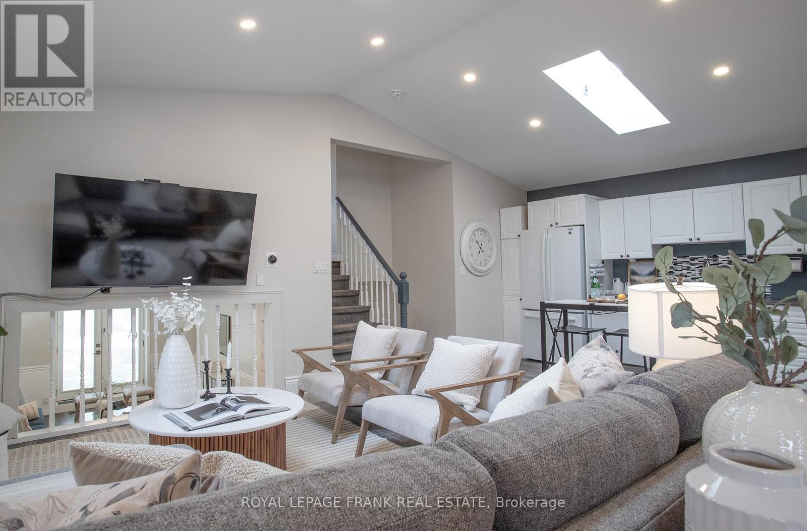 35 Dale Park Dr Drive, Clarington, Ontario  L1E 2Z4 - Photo 7 - E12880994