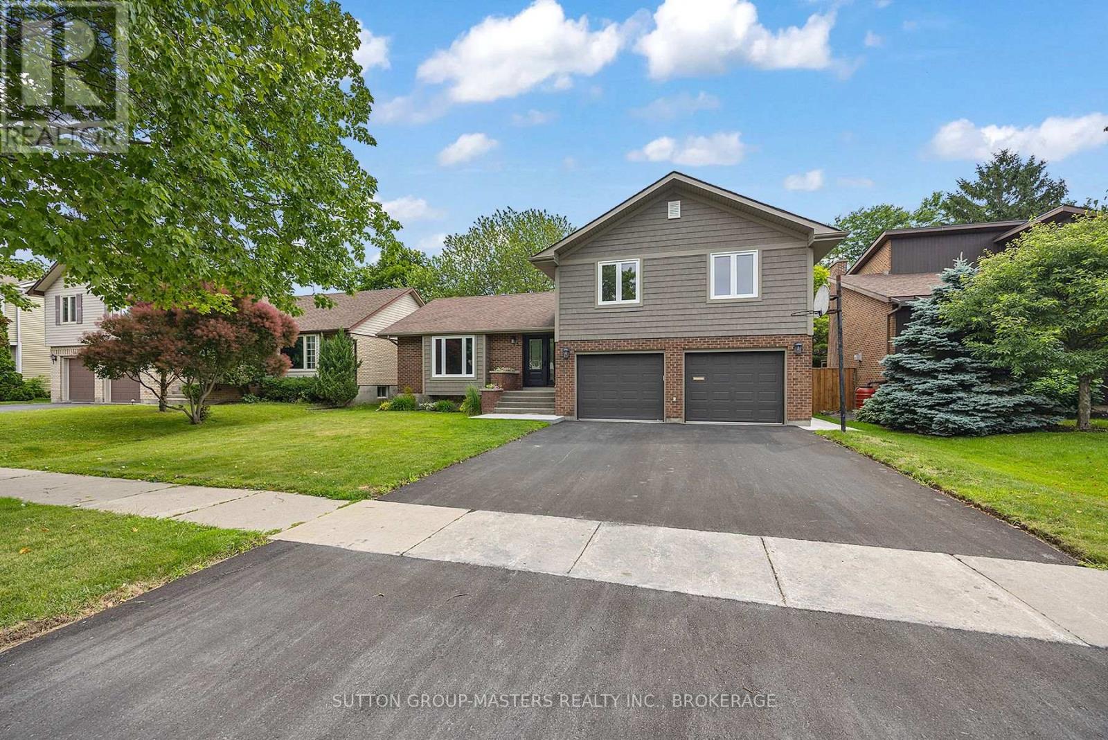 175 Country Club Drive, Kingston, Ontario  K7M 7G8 - Photo 2 - X12880958