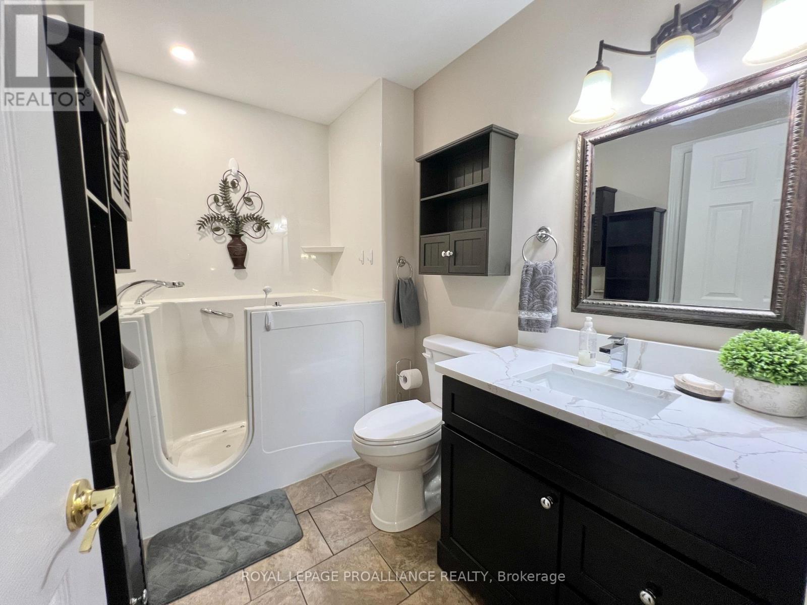 13 - 35 Albion Street, Belleville, Ontario  K8N 5Y8 - Photo 15 - X12880930