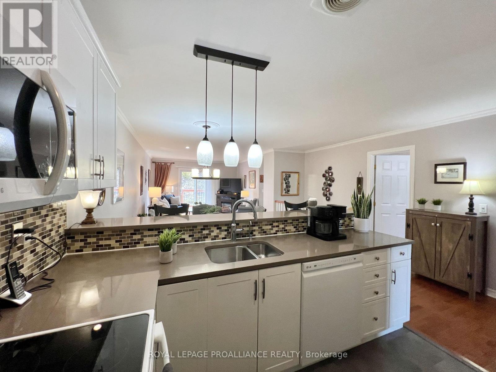 13 - 35 Albion Street, Belleville, Ontario  K8N 5Y8 - Photo 6 - X12880930