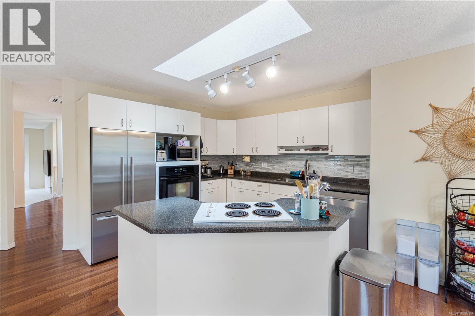 5709 Malibu Terr, Nanaimo, British Columbia V9T 5W7 - Photo 10 - 1028798