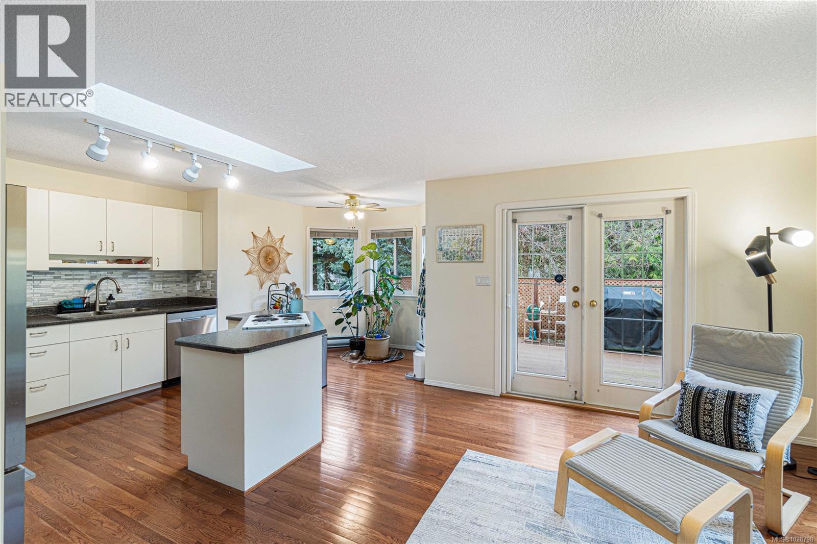 5709 Malibu Terr, Nanaimo, British Columbia V9T 5W7 - Photo 9 - 1028798