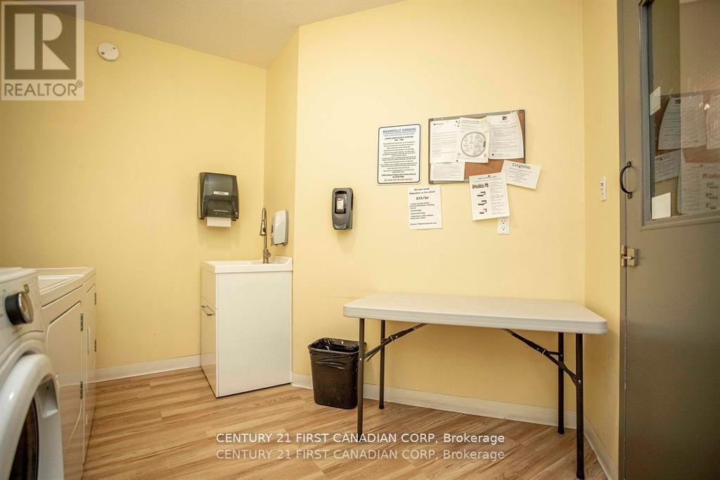 208 - 5 Jacksway Crescent, London North, Ontario  N5X 3T6 - Photo 8 - X12880822