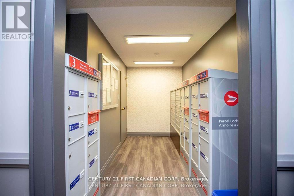 208 - 5 Jacksway Crescent, London North, Ontario  N5X 3T6 - Photo 9 - X12880822