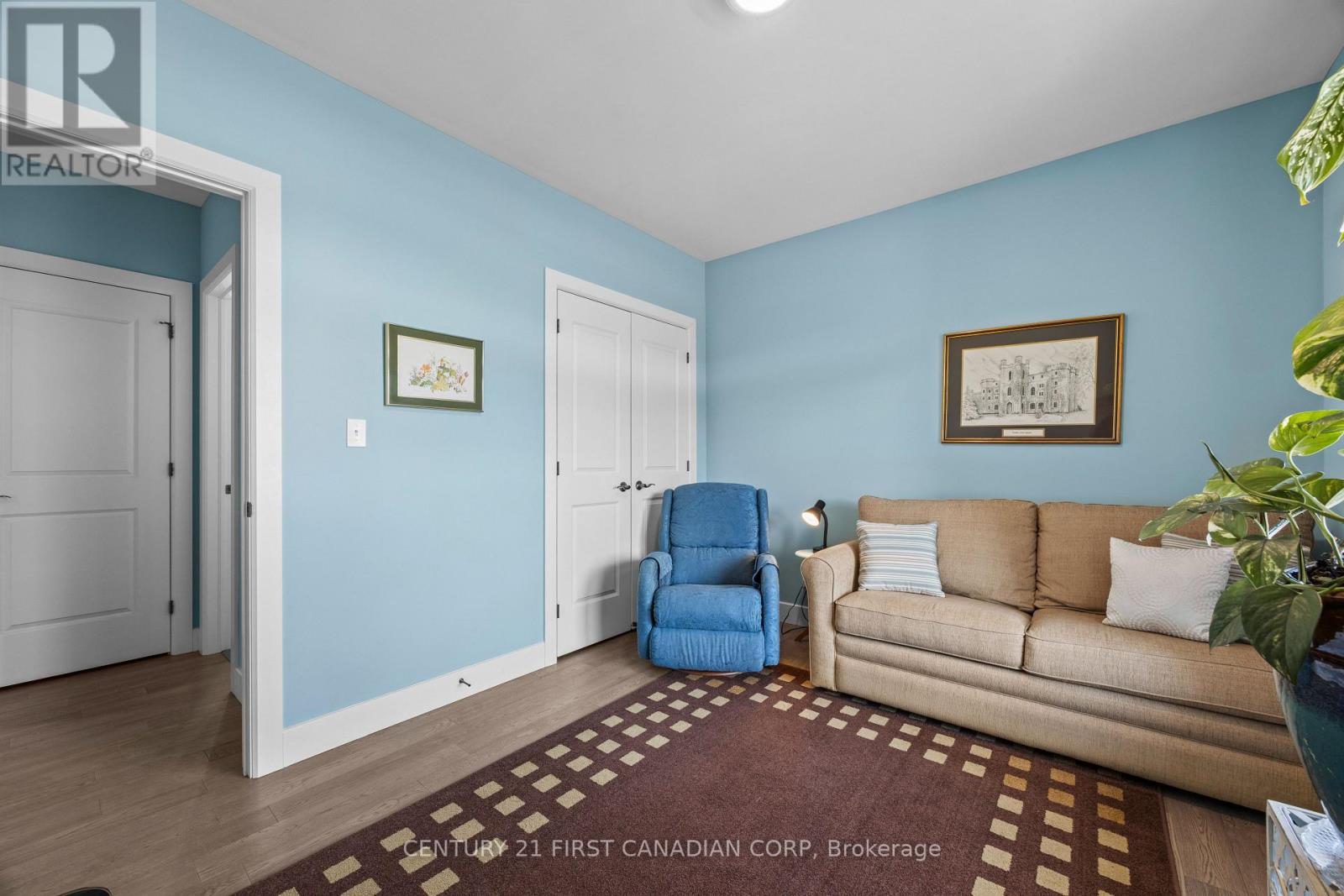 23 Brooklawn Drive, Lambton Shores, Ontario  N0M 1T0 - Photo 27 - X12880970