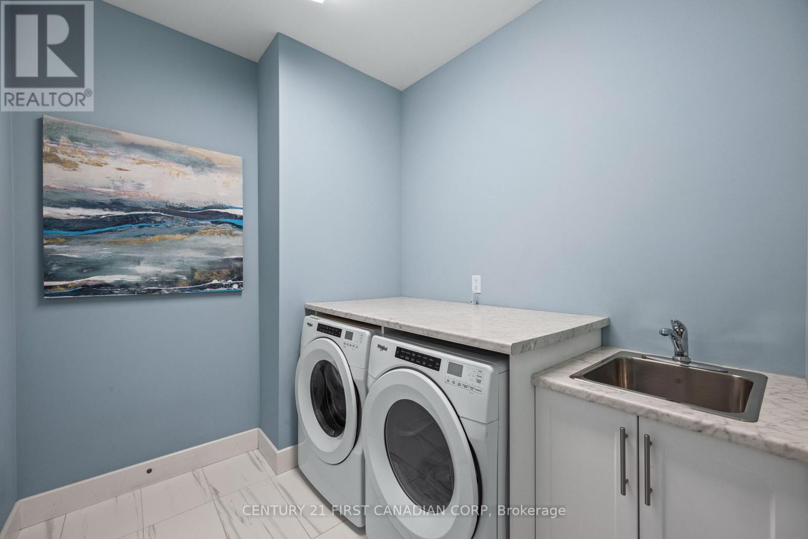 23 Brooklawn Drive, Lambton Shores, Ontario  N0M 1T0 - Photo 29 - X12880970