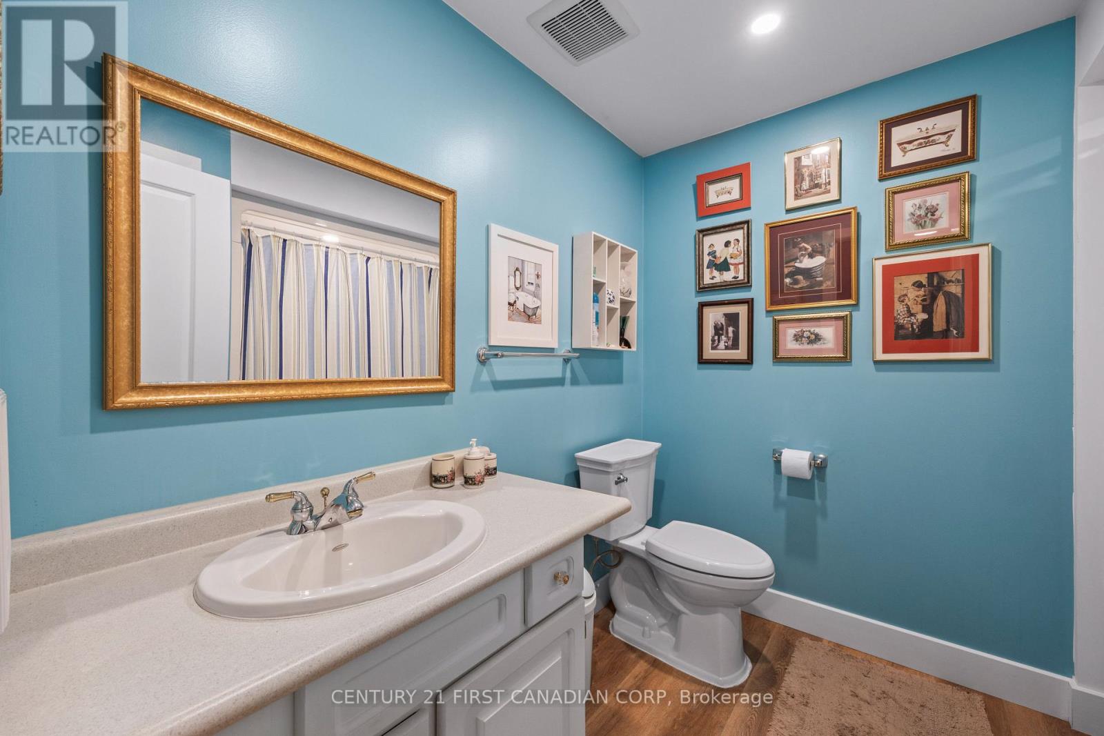 23 Brooklawn Drive, Lambton Shores, Ontario  N0M 1T0 - Photo 38 - X12880970