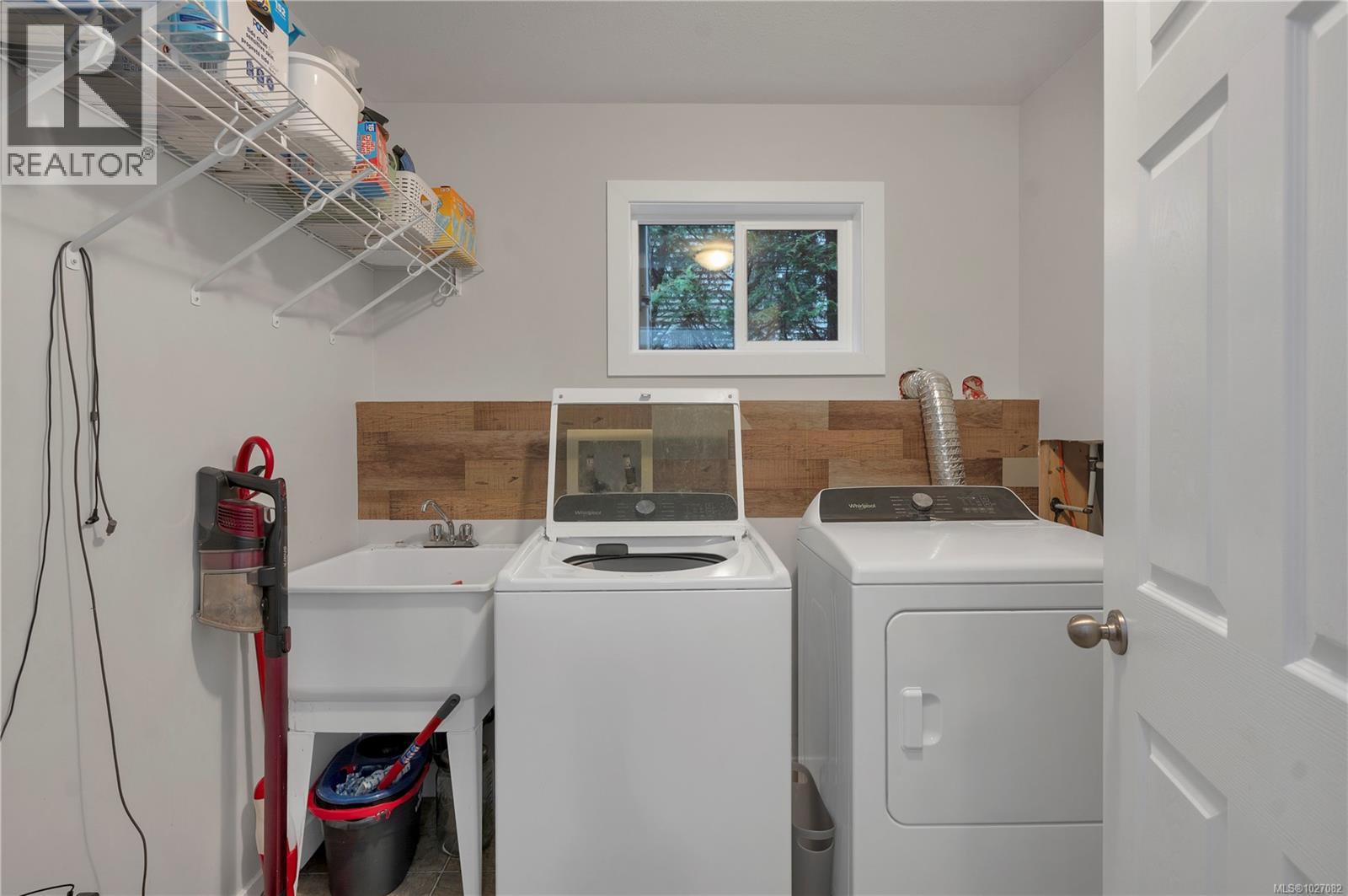 2070 College Dr, Campbell River, British Columbia  V9H 1T8 - Photo 34 - 1027082