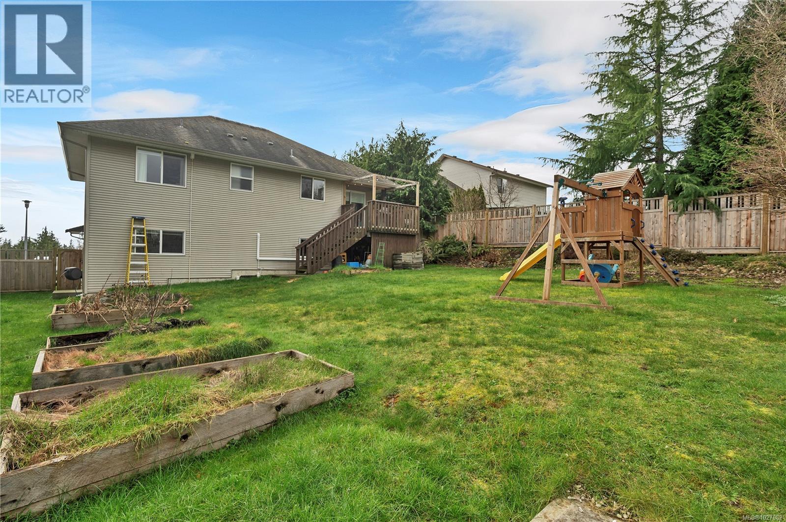 2070 College Dr, Campbell River, British Columbia  V9H 1T8 - Photo 37 - 1027082