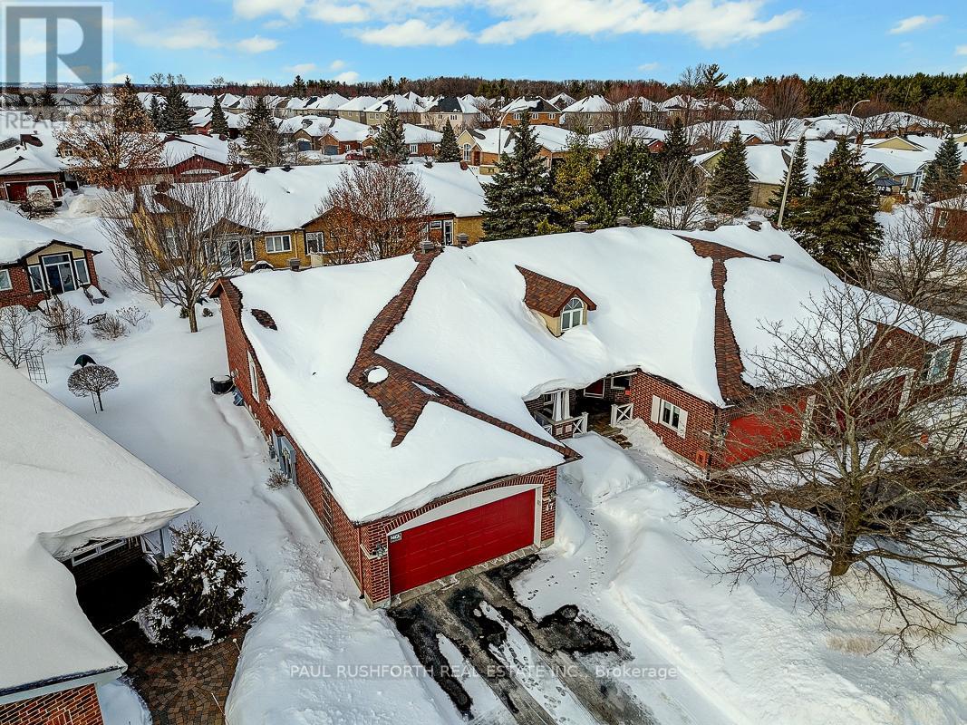 47 Peregrine Crescent, Ottawa, Ontario  K2M 2T2 - Photo 2 - X12880984