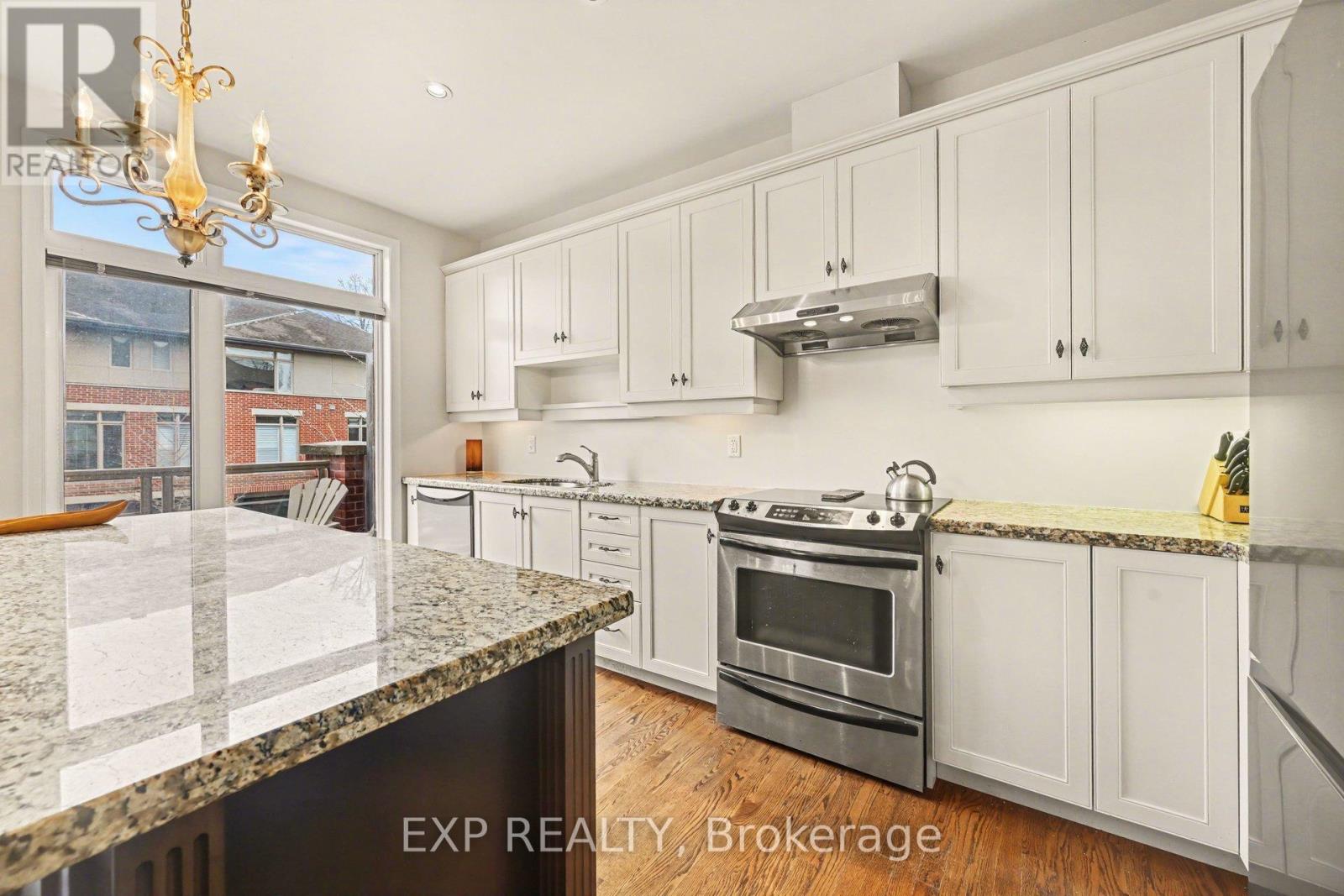 51 Callaghan Private, Ottawa, Ontario  K2K 0A6 - Photo 10 - X12881050