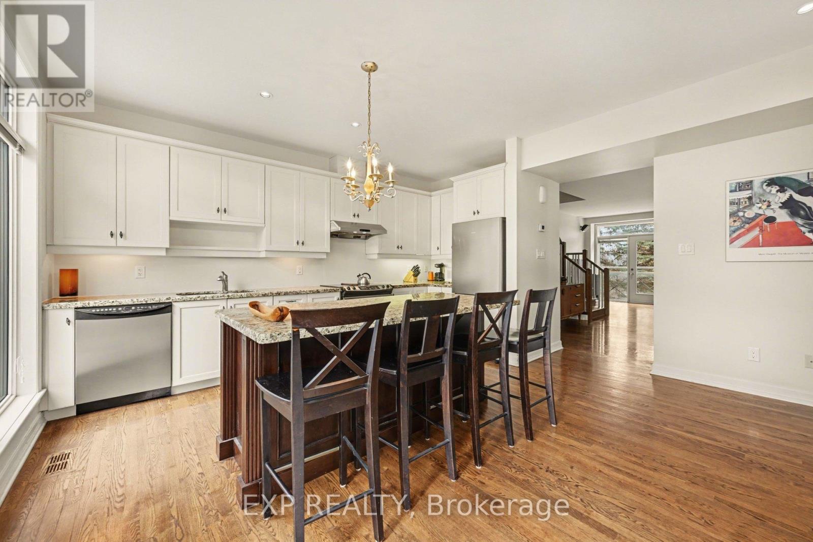 51 Callaghan Private, Ottawa, Ontario  K2K 0A6 - Photo 7 - X12881050