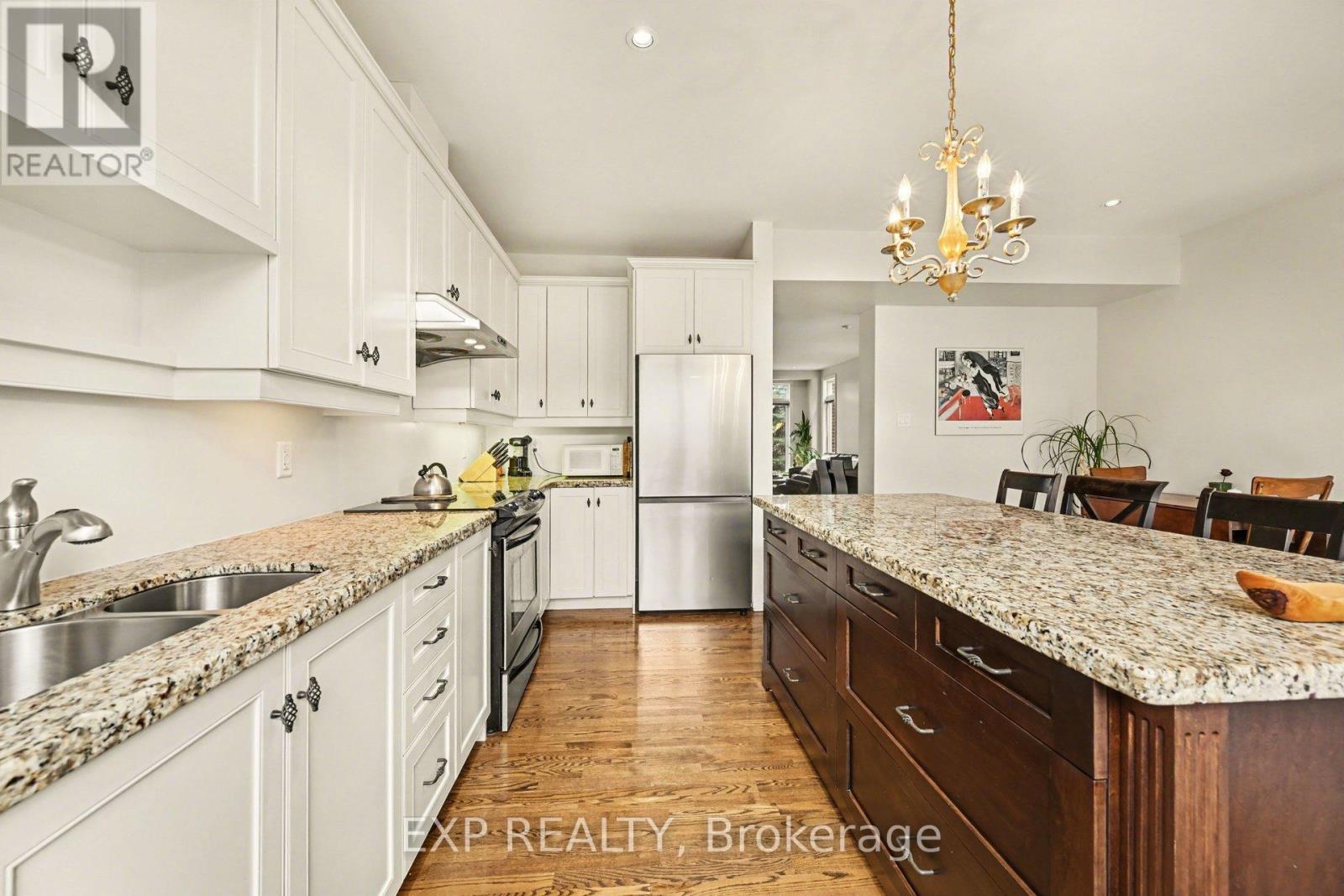 51 Callaghan Private, Ottawa, Ontario  K2K 0A6 - Photo 9 - X12881050