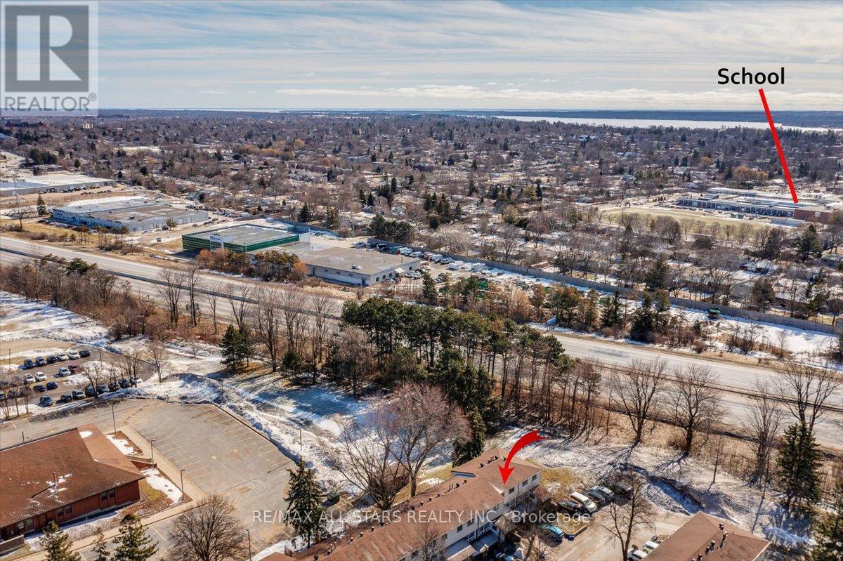 B11 - 63 Ferris Lane, Barrie, Ontario  L4M 5C4 - Photo 17 - S12880126