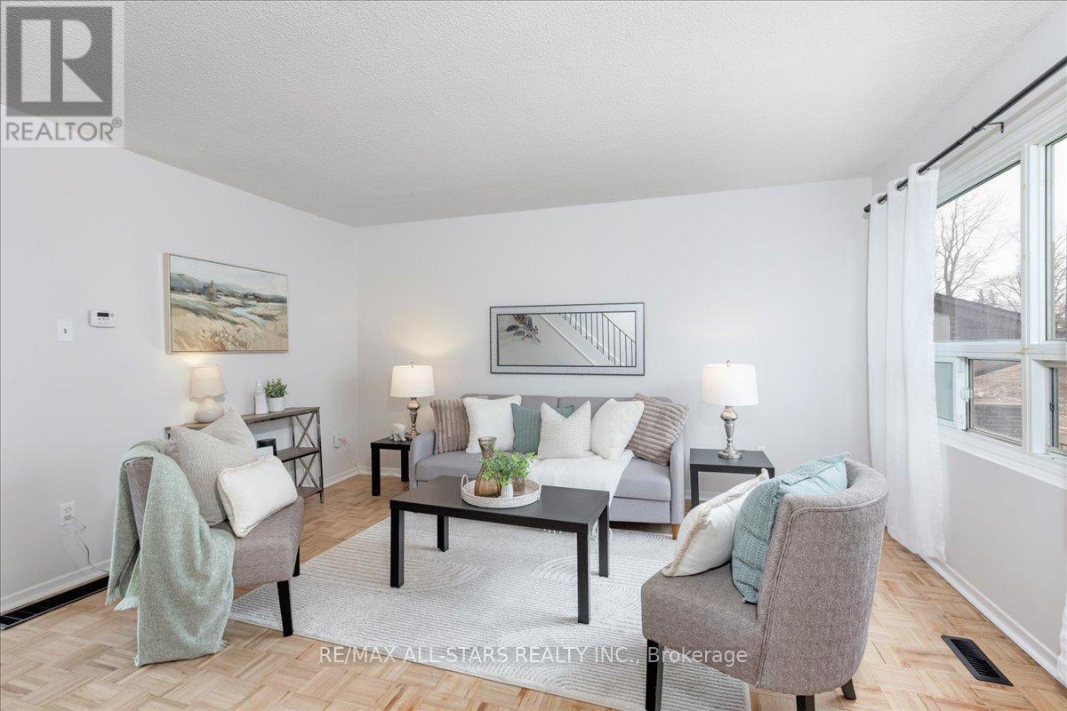 B11 - 63 Ferris Lane, Barrie, Ontario  L4M 5C4 - Photo 9 - S12880126