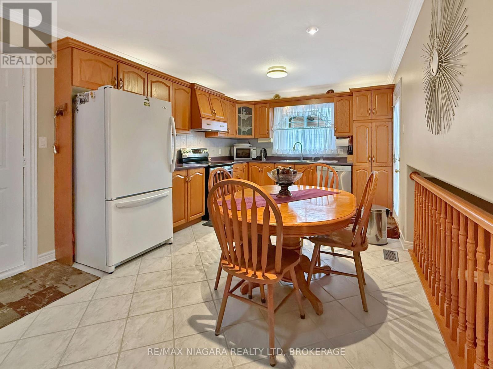 629 Daytona Drive, Fort Erie, Ontario  L2A 4Z5 - Photo 10 - X12880814