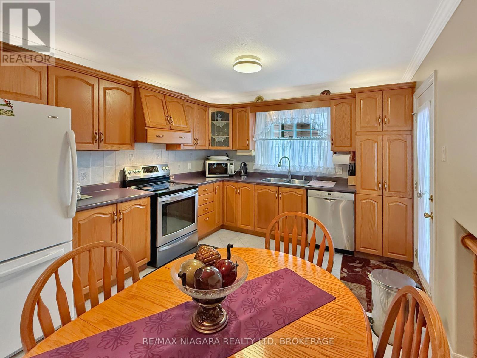 629 Daytona Drive, Fort Erie, Ontario  L2A 4Z5 - Photo 7 - X12880814